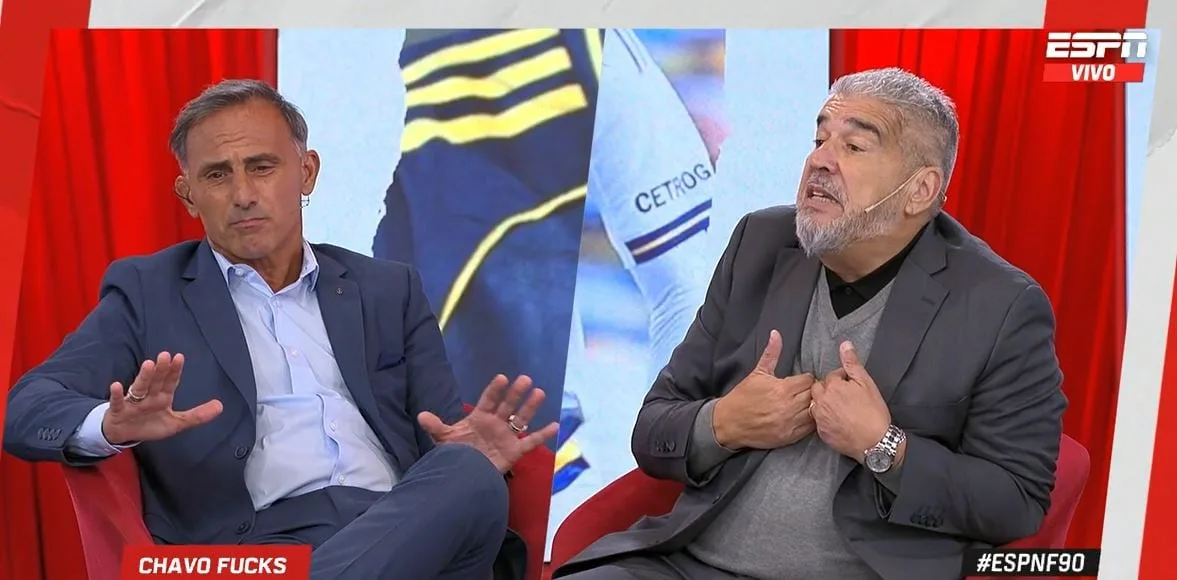 El acalorado cruce entre Diego Latorre y el Chavo Fucks por Julián Álvarez: “Te das vuelta como una media, vas atrás del éxito”
