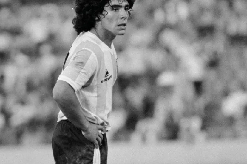 Procès sur la mort de Diego Maradona : « Je n'ai vu aucun prélèvement sanguin dans le dossier », regrette un néphrologue