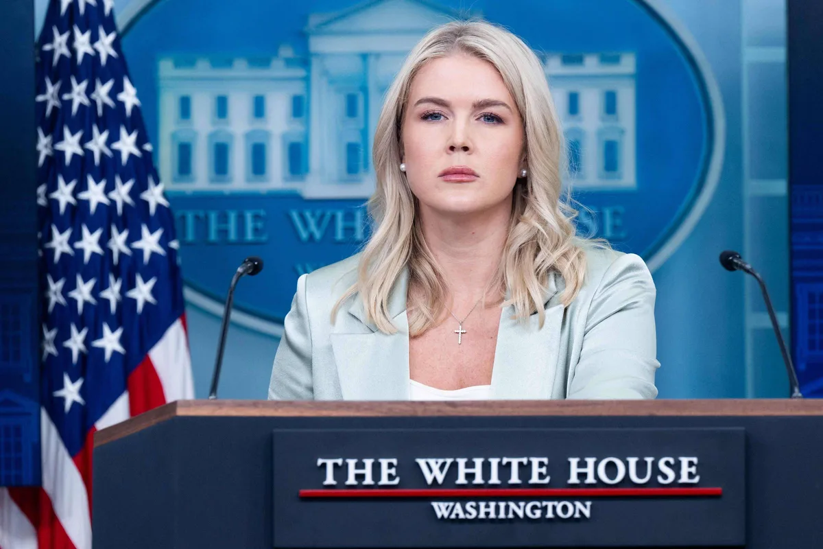 Trump anuncia saída de Karoline Leavitt do cargo de porta-voz da Casa Branca