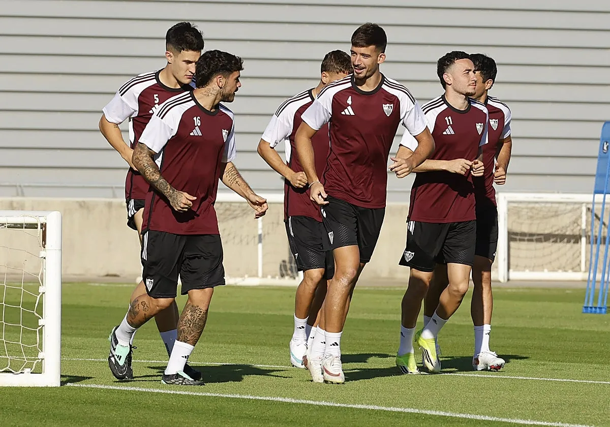 Sevilla FC: Kochorashvili vuelve a trabajar al margen del grupo