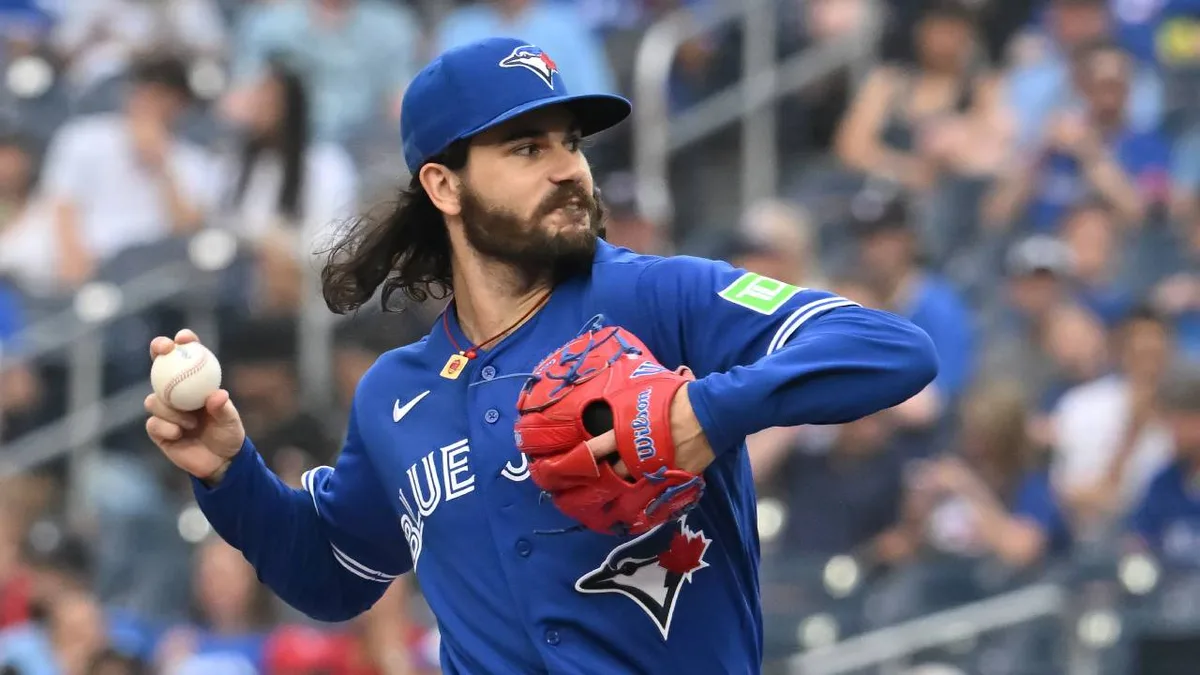 Blue Jays aim to sweep Yankees, move into wild-card spot