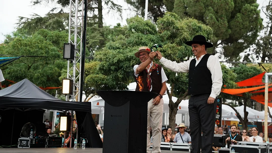 Festas do Povo de Campo Maior terminam com queima simbólica de flores. Veja as imagens