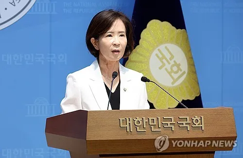 "핵심기술 외국인 연구원 사전승인율 10％…기술유출 위협 방치"