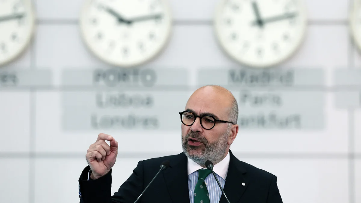 Vereadores da oposição em Cascais apontam conflitos de interesses na alteração legislativa de Pinto Luz