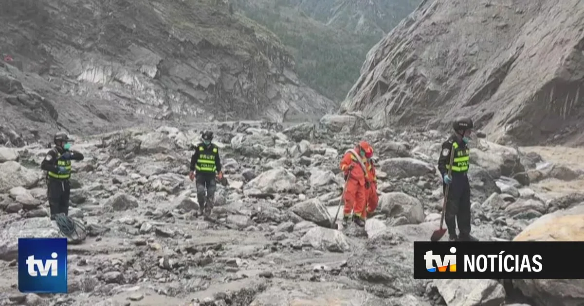 Continuam as buscas: cerca de 600 trabalhadores de hidroelétricas ainda desaparecidos no Nepal