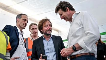 Boris Vallaud apporte son soutien à Raphaël Glucksmann pour la primaire de la gauche en vue de la présidentielle 2027