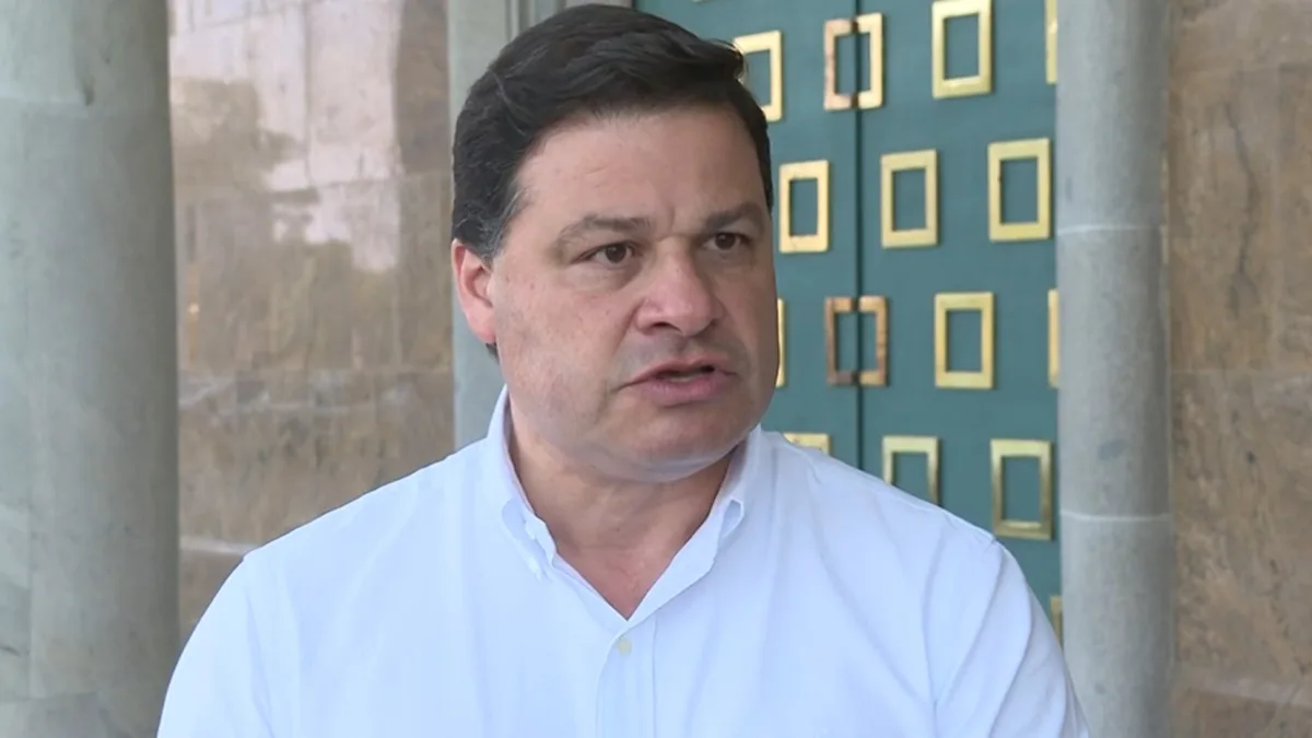 Eleições 2026 no PR: Sandro Alex participa de lançamento de candidatura e se reúne com vereadores