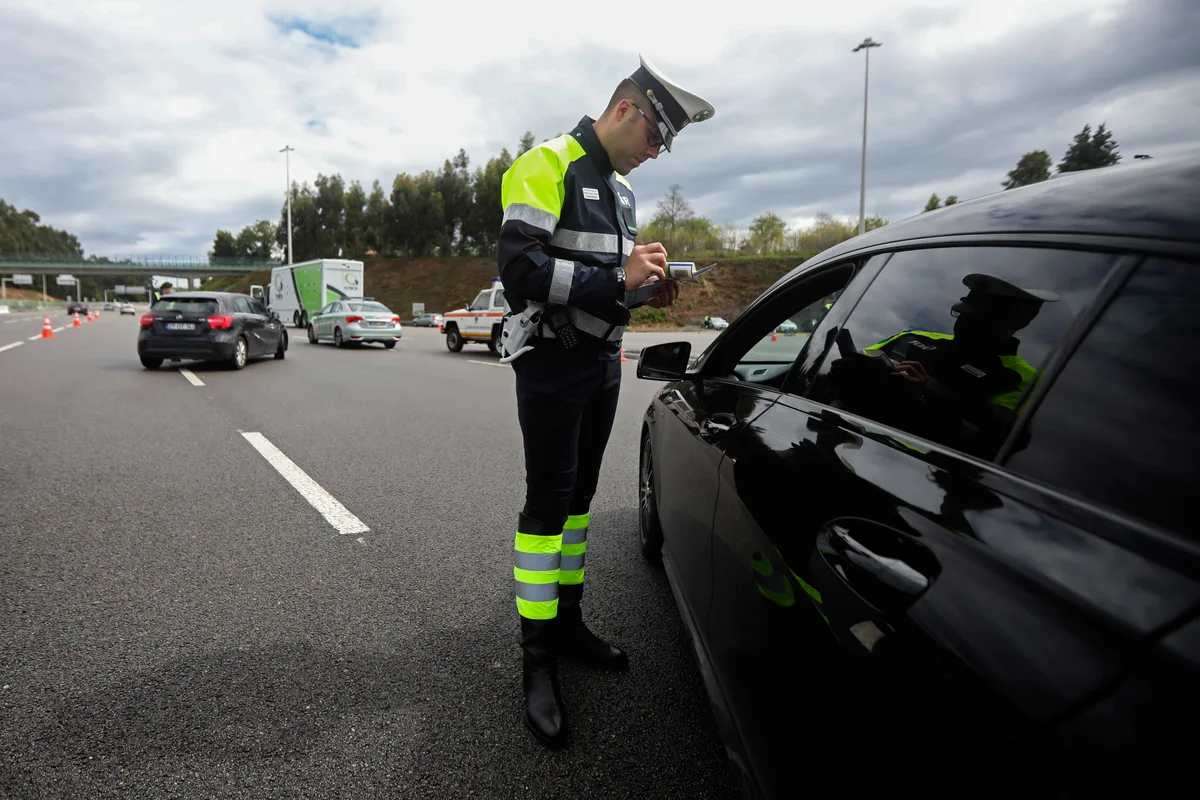 Dez pessoas morreram e mais de mil ficaram feridas nas estrada portuguesas na última semana