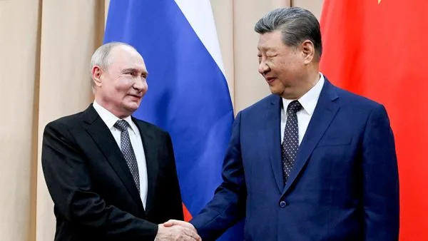 Putin and Xi Meet in 'Friendly, Constructive' Atmosphere - Peskov