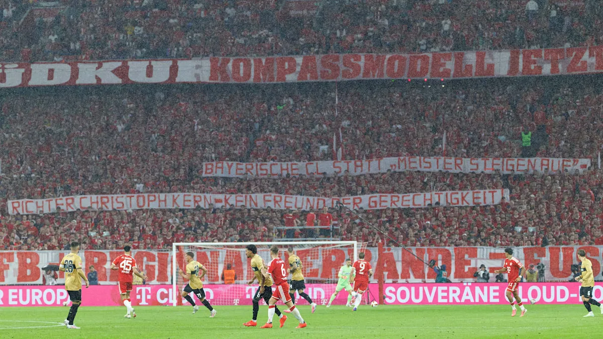 „Kein Freund der Gerechtigkeit“ - Scharfe Worte! Fan-Proteste zum Bundesliga-Start