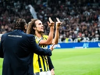 « Il est insupportable à manager » : Mickaël Landreau allume son ancien joueur Mattéo Guendouzi après ses provocations