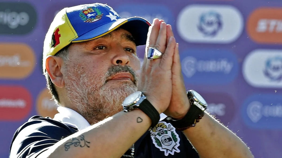 Se reanuda el juicio por la muerte de Maradona: declaran tres médicos de la junta tras el error con los estudios de su padre