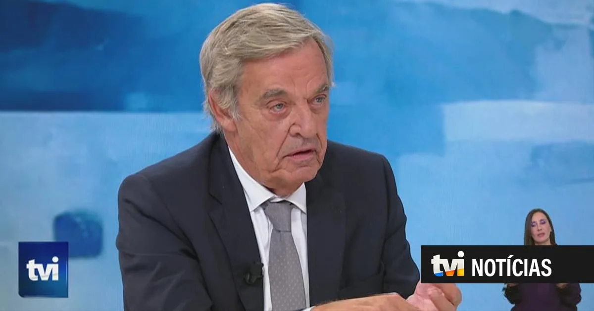 Europa "vem cometendo" um "suicídio energético". Miguel Sousa Tavares explica como