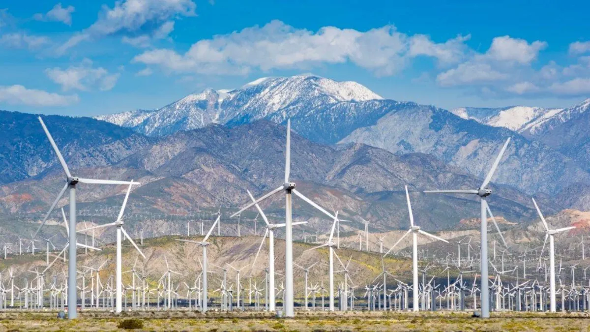 Iowa plant shreds Wind Turbine blades into fibres and powders for concrete, mortar and asphalt