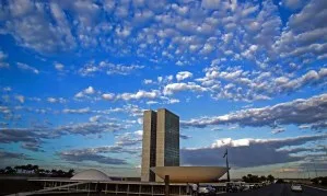 Congresso deve votar hoje MP do fim da “taxa das blusinhas”
