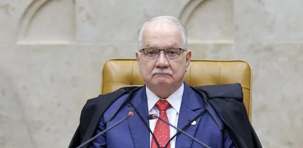 Fachin apoia sigilo da fonte e se solidariza a Dino após decisão de Moraes