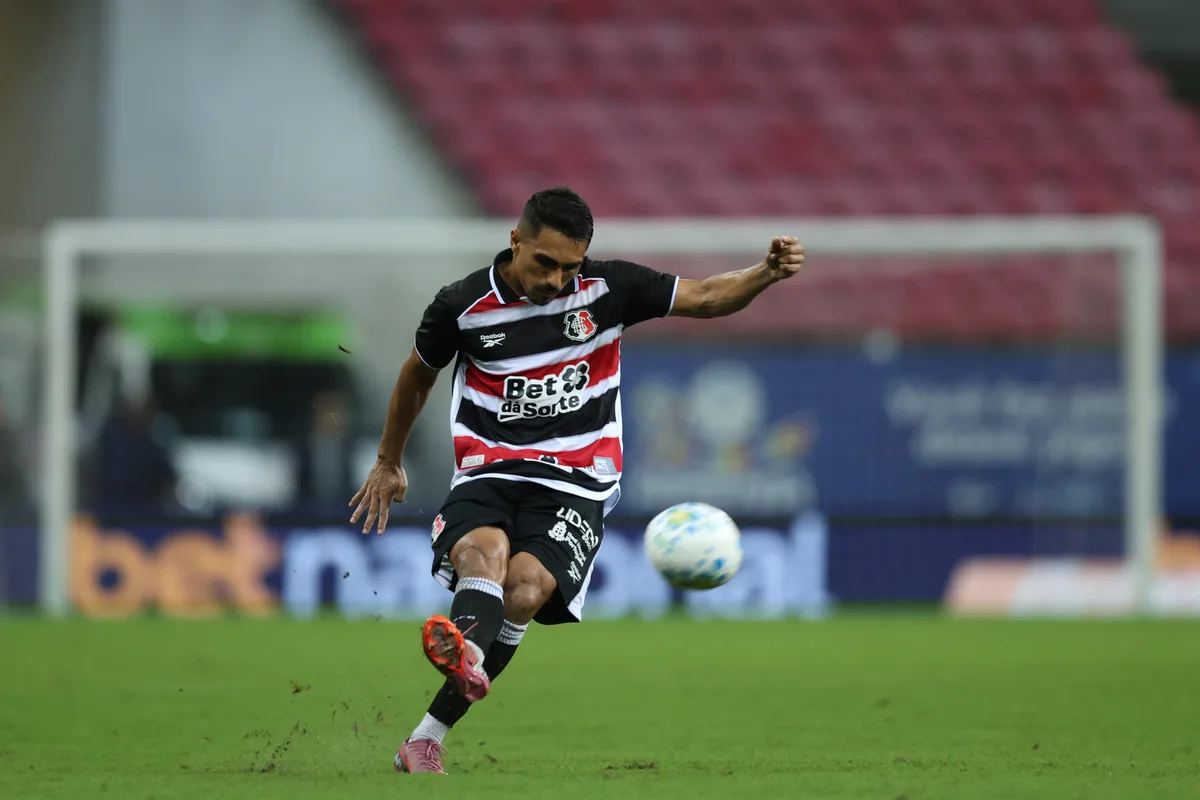 Santa Cruz encaminha retorno de meia Willian Júnior para fase decisiva da Série C