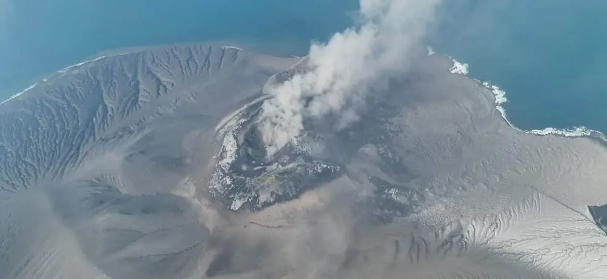 Volcanic eruption triggers six airport closures, affecting hundreds of flights in Indonesia
