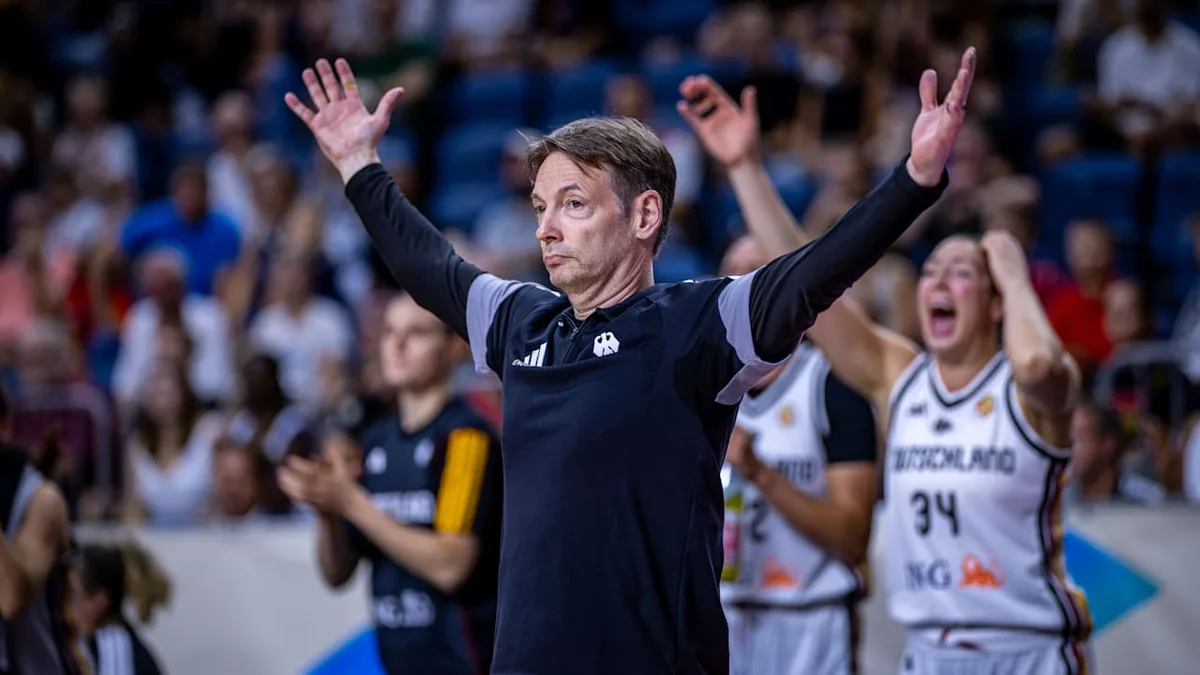 Spielerin darf sich Team nicht nähern - Deutscher Basketball-Bundestrainer total sauer