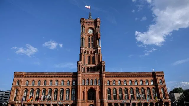 Berlin: Linke, Grüne und SPD wollen Sondierungsgespräche wieder aufnehmen