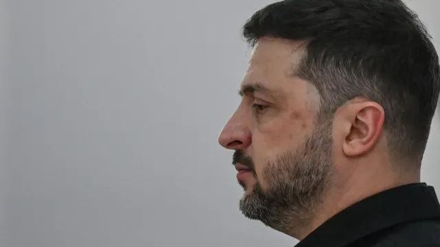 Zelensky acusa Putin de estar "preso ao passado". E quanto à China?