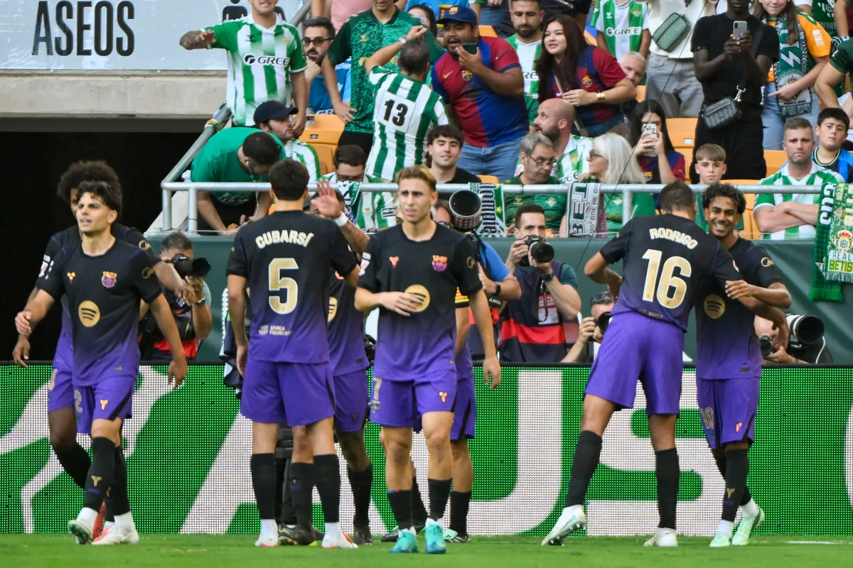 Lamine Yamal deslumbró en goleada del Barcelona para sumar nueve victorias consecutivas en LaLiga