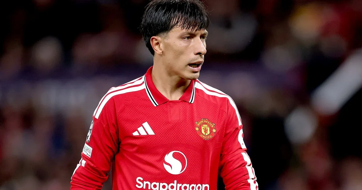 El futuro de Lisandro Martínez en el Manchester United: de los rumores de salida a una reunión y disculpas