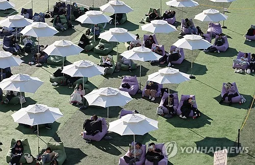 아침엔 쌀쌀, 낮엔 20도 이상…일교차 15도 안팎