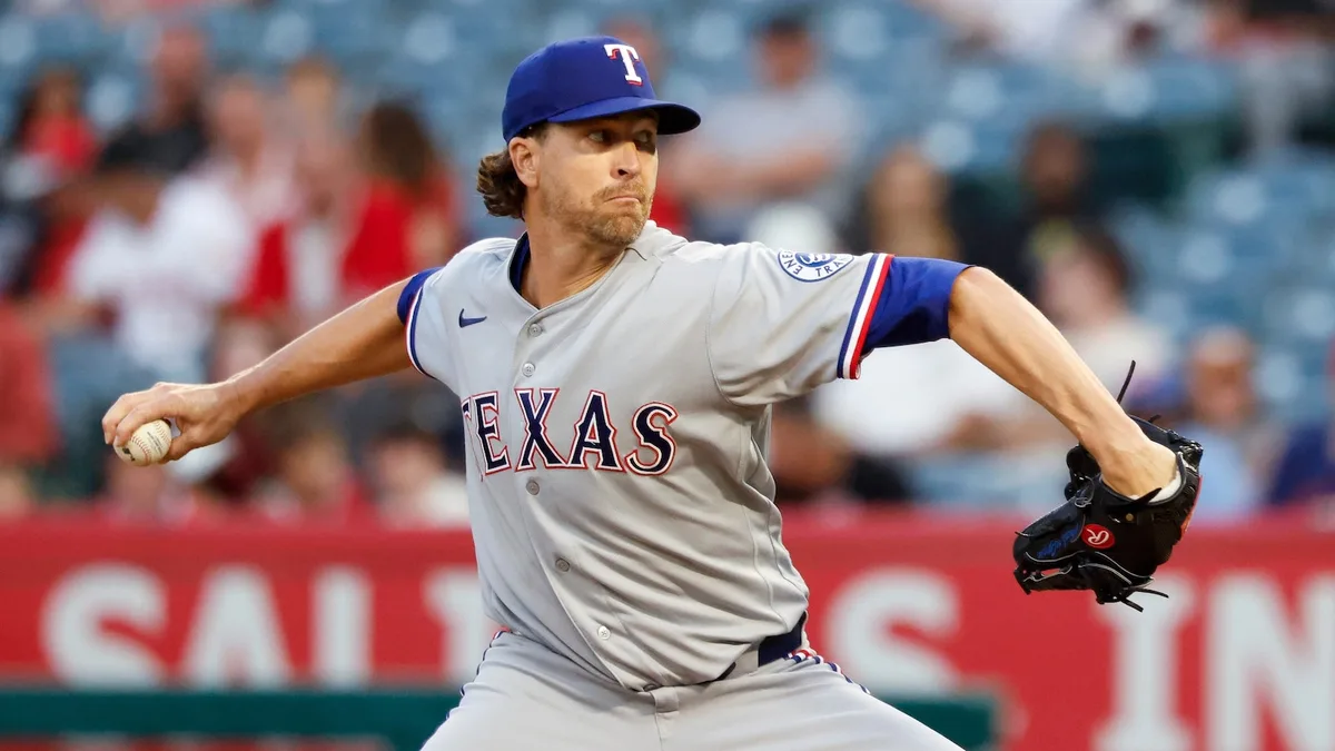 Rangers pitcher Jacob deGrom leaves start with right triceps fatigue and will undergo MRI