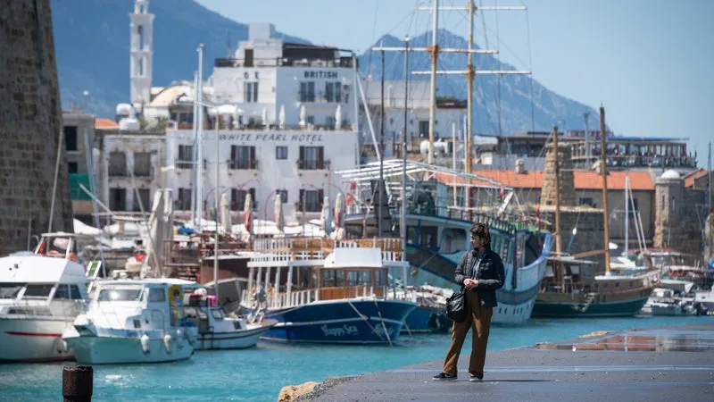 Un ferry avec 267 personnes à bord fait naufrage au large des côtes de Chypre du Nord, "des morts" recensés