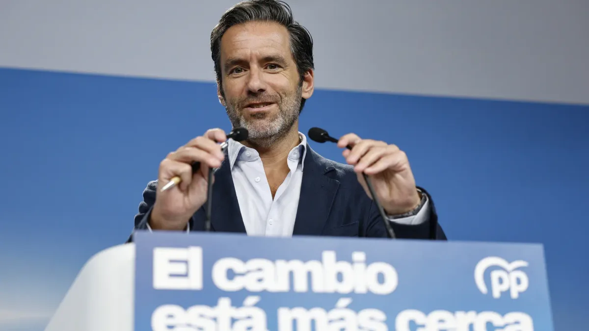 El PP exige a Sánchez que no "manosee" a la Corona y critica que use una "conspiranoia preocupante" para exculpar a Marruecos