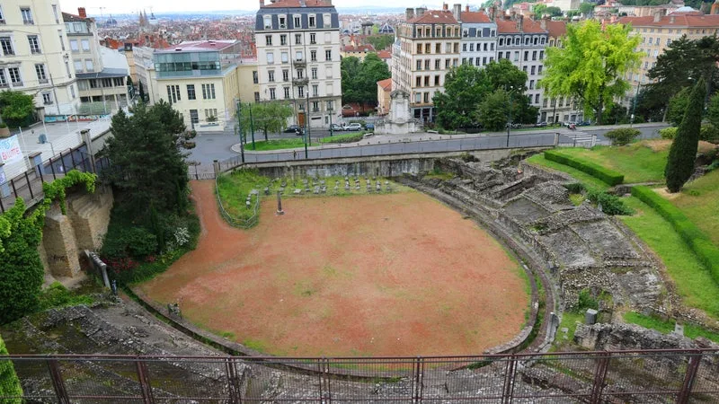 "Un quartier peu fouillé": des vestiges antiques découverts à Lyon sous l'ancienne école des Beaux-Arts à la Croix-Rousse