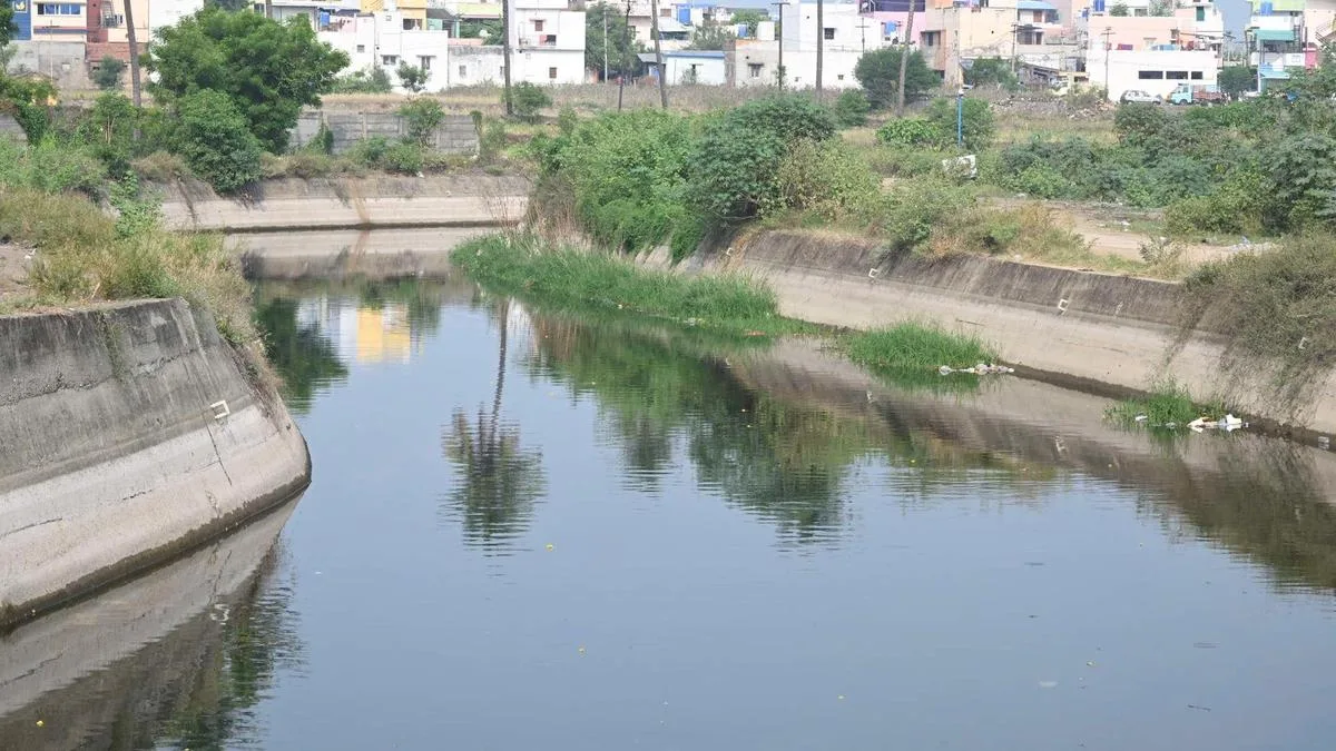 Kalingarayan farmers approach High Court seeking release of water