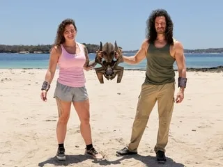 « Koh-Lanta ». « Un binôme merguez » : seule sur l’île des bannis avec Maxime, Joana craque