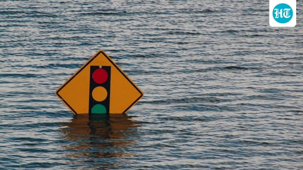 San Antonio: Flash flood warning issued, tornado fears take hold amid storm; latest update as scary videos emerge
