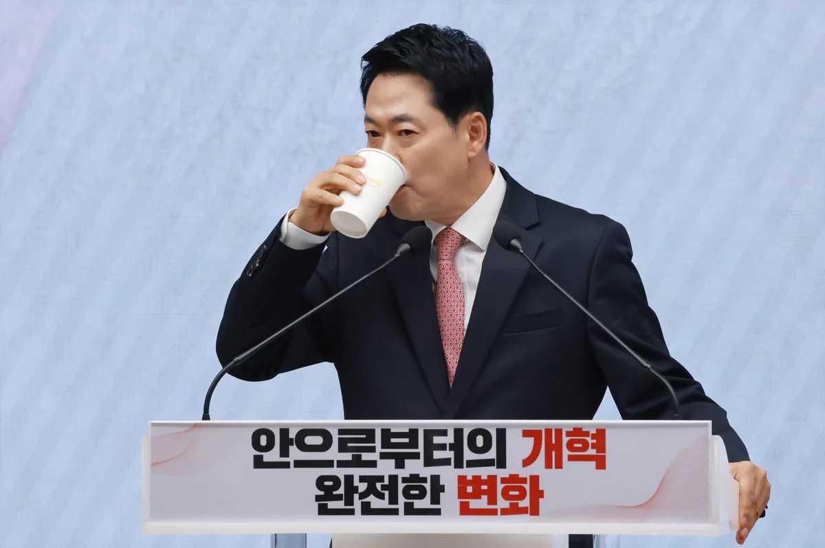 ‘임기 1년’ 장동혁, “당원 주권 2.0 시대 열겠다”...비주류 “용퇴해야”