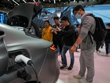 Chinese auto companies race ahead on EV technology, achieving 5-minute ultrafast charging