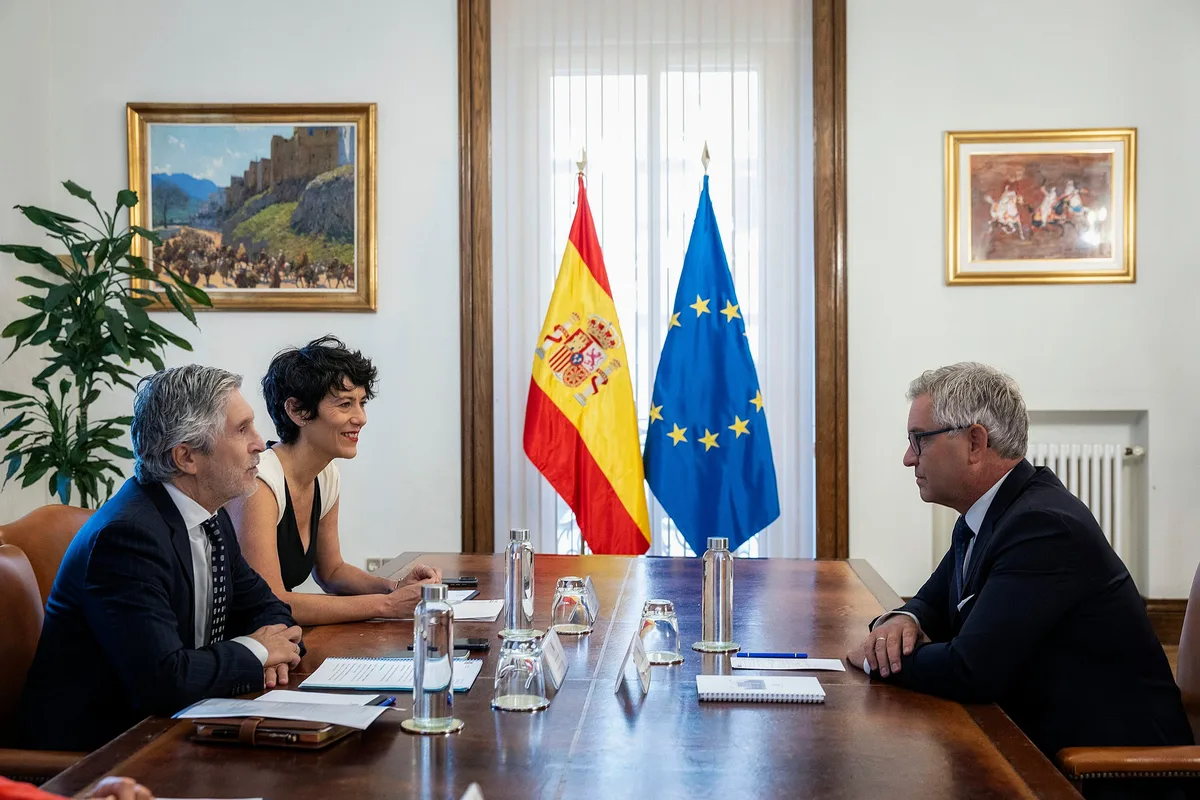 Marlaska pide a Bruselas “acelerar los procedimientos de retorno en crisis migratorias” como la de Ceuta