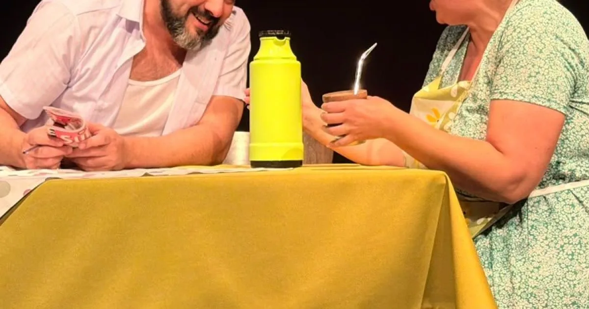 Teatro: la adaptación neuquina de «Mas respeto que soy tu madre», de Hernán Casciari