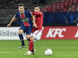 « Je n’ai plus besoin d’argent » : un ancien milieu du PSG signe et joue gratuitement en troisième division espagnole