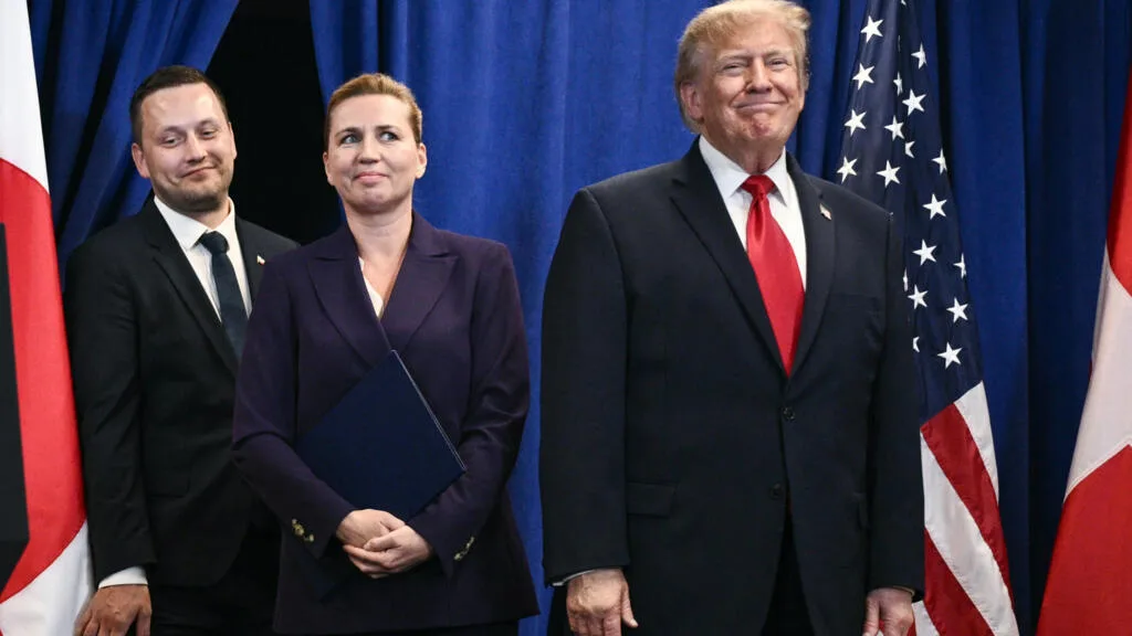 Donald Trump anuncia exploração massiva de petróleo, gás e minérios ‘na nossa Groenlândia’
