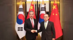 Chinese FM urges strategic cooperation, mutual trust with South Korea