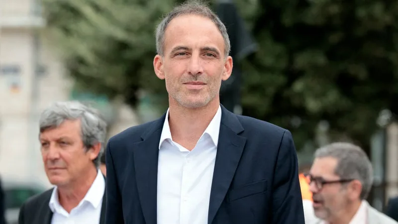 Raphaël Glucksmann largement élu dès le premier tour de la primaire de la gauche sociale-démocrate