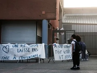 Tirs dans un collège d’Aubagne : qui est le CPE, héros de l’ombre, qui a désarmé l’assaillant ?