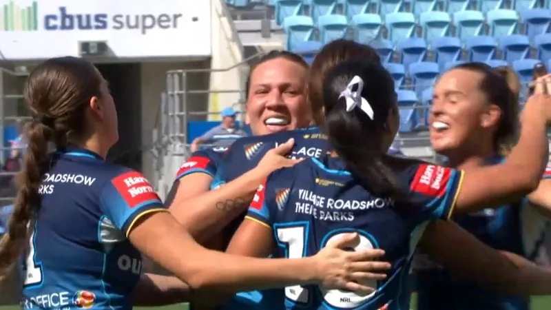 Grey hits back to put the Titans in front