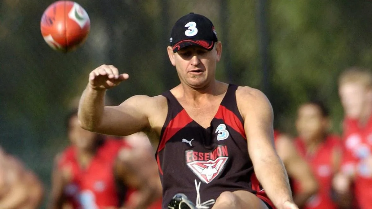 Footy great lines up for One Nation as election recruit
