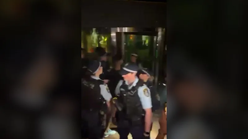 SW Police raiding Oxford Street venues