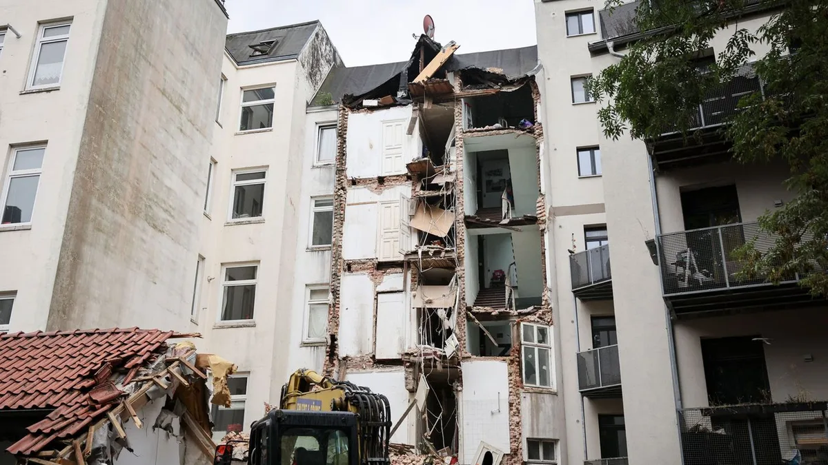 Notabriss Holstenstraße: Hausgemeinschaft bleibt zusammen – Umzug in Ersatzgebäude