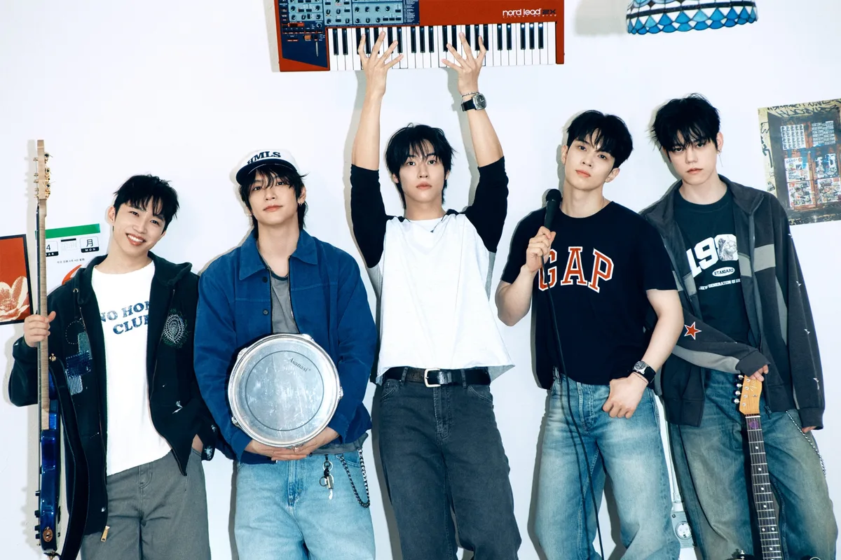 N.Flying Breaks 1st-Week Sales Record With “Still”