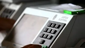 Quaest: Moro lidera com 37%; Requião e Sandro Alex estão empatados tecnicamente